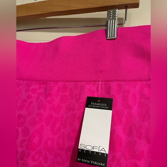 Neon pink women’s spandex shorts size 20 hot pink 80s party workout shorts - Picture 2 of 9